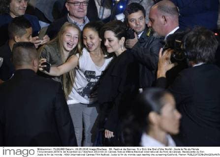 69. Festival de Cannes: It s Only the End of the World - Juste la Fin du Monde Filmpremiere 207871 De Rosa-Garcia Starface 2016-05-20 Cannes France 69ème Festival International du Film de Cannes. Redescente du film Juste la fin du monde . 69th International Cannes Film festival. Juste la fin du monde cast leaving the screening Cotillard, Marion  Copyright: xDexRosa-Garciax xStarfacex STAR_207871_040