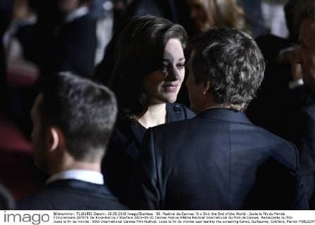 69. Festival de Cannes: It s Only the End of the World - Juste la Fin du Monde Filmpremiere 207871 De Rosa-Garcia Starface 2016-05-20 Cannes France 69ème Festival International du Film de Cannes. Redescente du film Juste la fin du monde . 69th International Cannes Film festival. Juste la fin du monde cast leaving the screening Canet, Guillaume; Cotillard, Marion  Copyright: xDexRosa-Garciax xStarfacex STAR_207871_043