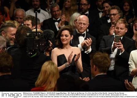 69. Festival de Cannes: It s Only the End of the World - Juste la Fin du Monde Filmpremiere 207872 Serge Arnal Starface 2016-05-19 Cannes France 69ème Festival International du Film de Cannes. Atmosphere fin de film Juste la fin du monde . 69th International Cannes Film Festival. Atmosphere at the end of Juste la fin du monde screening EXCLUSIVE Nous contacter avant toute utilisation web Canet, Guillaume; Cotillard, Marion; Seydoux, Léa  Copyright: xSergexArnalx xStarfacex STAR_207872_016