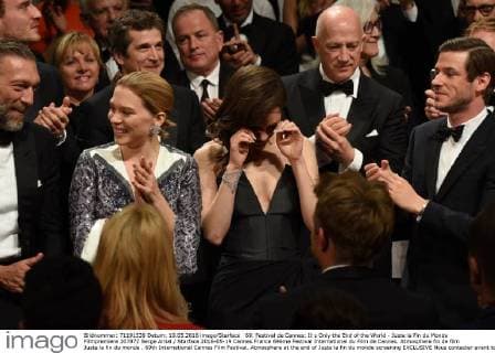 69. Festival de Cannes: It s Only the End of the World - Juste la Fin du Monde Filmpremiere 207872 Serge Arnal Starface 2016-05-19 Cannes France 69ème Festival International du Film de Cannes. Atmosphere fin de film Juste la fin du monde . 69th International Cannes Film Festival. Atmosphere at the end of Juste la fin du monde screening EXCLUSIVE Nous contacter avant toute utilisation web Canet, Guillaume; Cotillard, Marion; Seydoux, Léa  Copyright: xSergexArnalx xStarfacex STAR_207872_031