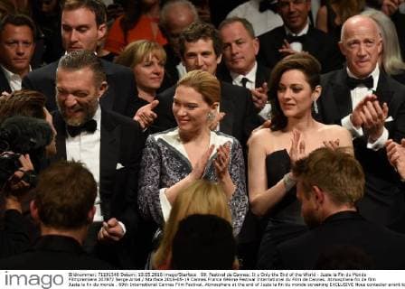 69. Festival de Cannes: It s Only the End of the World - Juste la Fin du Monde Filmpremiere 207872 Serge Arnal Starface 2016-05-19 Cannes France 69ème Festival International du Film de Cannes. Atmosphere fin de film Juste la fin du monde . 69th International Cannes Film Festival. Atmosphere at the end of Juste la fin du monde screening EXCLUSIVE Nous contacter avant toute utilisation web Canet, Guillaume; Cotillard, Marion; Seydoux, Léa  Copyright: xSergexArnalx xStarfacex STAR_207872_032