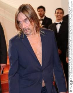 69. Festival de Cannes: Gimme Danger Filmpremiere Iggy Pop arrives on the red carpet before the screening of the film Gimme Danger at the 69th annual Cannes International Film Festival in Cannes, France on May 19, 2016.  CAN20160519854 DAVIDxSILPA