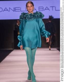 Colombia: Bogota Fashion Week 2016 Daniella Batlle Daniella Batlle collection with classic and sophisticated touches celebrates femininity in pink, purple and flowers during the Bogota Fashion Week.  DanielxGarzon