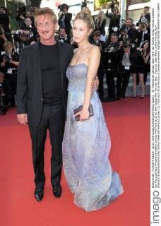 69. Festival de Cannes: Sean Penn mit Tochter Dylan Frances während der The Last Face Filmpremiere 69th Cannes Film Festival 2016, Red Carpet film The last face . Pictured: Sean Penn, Dylan Frances Penn  AlbertoxTerenghi Cannes