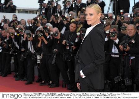 69. Festival de Cannes: The Last Face Filmpremiere 69. Festival de Cannes: The Last Face Filmpremiere 69th Cannes Film Festival 2016, Red Carpet film The last face . Pictured: Charlize Theron  AlbertoxTerenghi Cannes