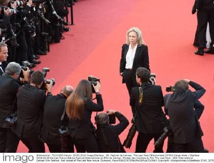 69. Festival de Cannes: The Last Face Filmpremiere 207912 Serge Arnal Starface 2016-05-20 Cannes France 69ème Festival International du Film de Cannes. Montée des marches du film The Last Face . 69th International Cannes Film Festival. Red carpet of The Last face movie. Dunaway, Faye  Copyright: xSergexArnalx xStarfacex STAR_207912_019