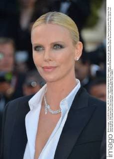 69. Festival de Cannes: The Last Face Filmpremiere 69th Cannes Film Festival 2016, Red Carpet film The Last Face . Pictured: Charlize Theron  SimonexComi Cannes