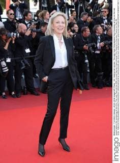 69. Festival de Cannes: The Last Face Filmpremiere Faye Dunaway arrives on the red carpet before the screening of the film The Last Face at the 69th annual Cannes International Film Festival in Cannes, France on May 20, 2016.  CAN20160520816 DAVIDxSILPA