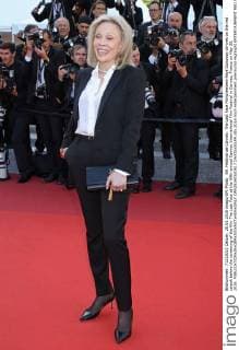 69. Festival de Cannes: The Last Face Filmpremiere Faye Dunaway arrives on the red carpet before the screening of the film The Last Face at the 69th annual Cannes International Film Festival in Cannes, France on May 20, 2016.  CAN20160520817 DAVIDxSILPA