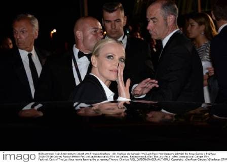 69. Festival de Cannes: The Last Face Filmpremiere 207916 De Rosa-Garcia Starface 2016-05-20 Cannes France 69ème Festival International du Film de Cannes. Redescente du film The Last Face . 69th International Cannes Film Festival. Cast of The Last face movie leaving the screening Theron, Charlize  Copyright: xDexRosa-Garciax xStarfacex STAR_207916_004