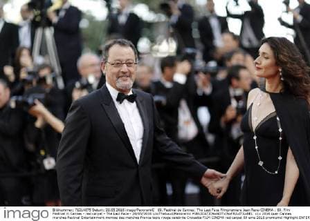 69. Festival de Cannes: The Last Face Filmpremiere Jean Reno CINEMA : 69. Film Festival in Cannes - red carpet - The Last Face - 20 05 2016 LoicThebaud Panoramic 