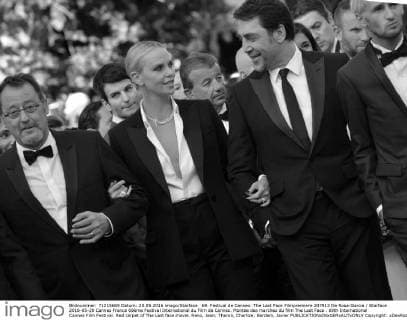 69. Festival de Cannes: The Last Face Filmpremiere 207913 De Rosa-Garcia Starface 2016-05-20 Cannes France 69ème Festival International du Film de Cannes. Montée des marches du film The Last Face . 69th International Cannes Film Festival. Red carpet of The Last face movie. Reno, Jean; Theron, Charlize; Bardem, Javier  Copyright: xDexRosa-Garciax xStarfacex STAR_207913_208