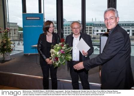 Berliner Akademie der Künste Heinrich-Mann-Preis 2016 an Gunnar Decker Preisverleihung durch Kathrin Röggla und Jörg Feßmann in der Berliner Akademie der Künste am Freitag, 20.05.2016