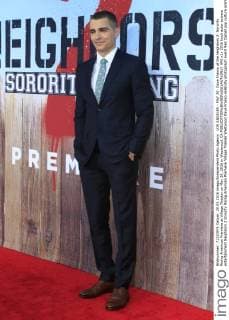 LOS ANGELES - MAY 20: Dave Franco at the Neighbors 2: Sorority Rising American Premiere at Village Theater on May 20, 2016 in Westwood, CA  HPA