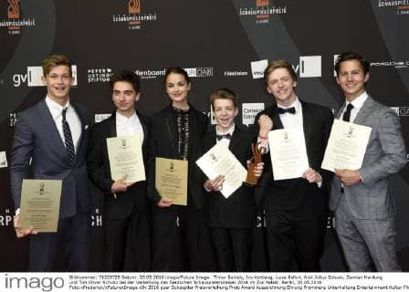 Timur Bartels, Ivo Kortlang, Luise Befort, Nick Julius Schuck, Damian Hardung und Tim Oliver Schultz bei der Verleihung des Deutschen Schauspielerpreises 2016 im Zoo Palast. Berlin, 20.05.2016 Foto:xFredericx xFuturexImage