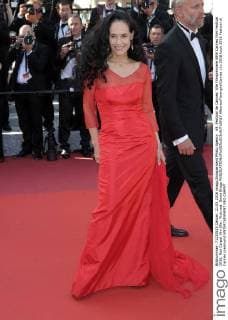 69. Festival de Cannes: Elle Filmpremiere 69th Cannes Film Festival 2016, Red Carpet film Elle . Pictured: Sonia Braga  AlbertoxTerenghi Cannes