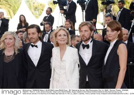 69. Festival de Cannes: Elle Filmpremiere May 11, 2016 - Cannes, France - CANNES, FRANCE - MAY 21: (L-R) Jessica Hausner, Diego Luna, Marthe Keller, Ruben Oestlund and Celine Sallette attend the Elle Premiere during the 69th annual Cannes Film Festival at the Palais des Festivals on May 21, 2016 in Cannes, France Cannes France - ZUMAi09_