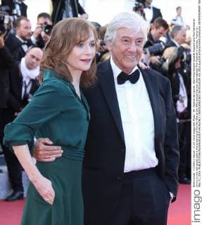 69. Festival de Cannes: Elle Filmpremiere Isabelle Huppert and Paul Verhoeven arrive on the red carpet before the screening of the film Elle at the 69th annual Cannes International Film Festival in Cannes, France on May 21, 2016.  CAN20160521803 DAVIDxSILPA