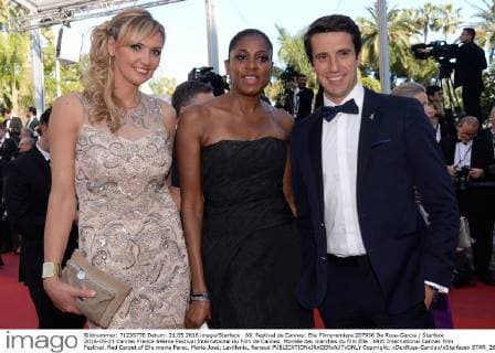 69. Festival de Cannes: Elle Filmpremiere 207936 De Rosa-Garcia Starface 2016-05-21 Cannes France 69ème Festival International du Film de Cannes. Montée des marches du film Elle . 69th International Cannes Film Festival. Red Carpet of Elle movie Perec, Marie-José; Lavillenie, Renaud  Copyright: xDexRosa-Garciax xStarfacex STAR_207936_022