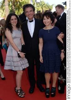 69. Festival de Cannes: Elle Filmpremiere 207936 De Rosa-Garcia Starface 2016-05-21 Cannes France 69ème Festival International du Film de Cannes. Montée des marches du film Elle . 69th International Cannes Film Festival. Red Carpet of Elle movie Lang, Jack; Lang, Monique  Copyright: xDexRosa-Garciax xStarfacex STAR_207936_026