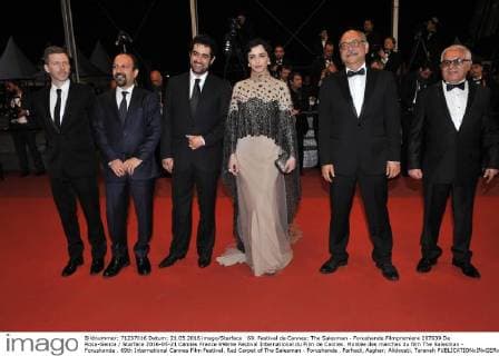 69. Festival de Cannes: The Salesman - Forushande Filmpremiere 207939 De Rosa-Garcia Starface 2016-05-21 Cannes France 69ème Festival International du Film de Cannes. Montée des marches du film The Salesman - Forushande . 69th International Cannes Film Festival. Red Carpet of The Salesman - Forushande . Farhadi, Asghar; Alidoosti, Taraneh  Copyright: xDexRosa-Garciax xStarfacex STAR_207939_002