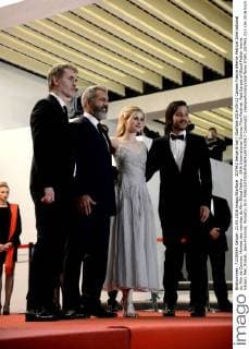207942 Serge Arnal Starface 2016-05-21 Cannes France 69eme Festival International du Film de Cannes. Montee des marches du film Blood Father . 69th International Cannes Film Festival. Red Carpet of Blood Father movie. Gibson, Mel; Richet, Jean-Francois; Moriarty, Erin  Copyright: xSergexArnalx xStarfacex STAR_207942_013