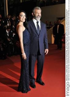 207944 De Rosa-Garcia Starface 2016-05-21 Cannes France 69eme Festival International du Film de Cannes. Montee des marches du film Blood Father . 69th International Cannes Film Festival. Red Carpet of Blood Father movie. Gibson, Mel; Ross, Rosalind  Copyright: xDexRosa-Garciax xStarfacex STAR_207944_008