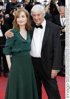 Isabelle Huppert and Paul Verhoeven attending the Elle premiere during the 69th Cannes Film Festival at the Palais des Festivals in Cannes on May 21, 2016 Foto:xD.xBedrosianx xFuturexImage