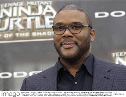 Tyler Perry arrives on the red carpet at the Teenage Mutant Ninja Turtles: Out Of The Shadows World Premiere at Madison Square Garden on May 22, 2016 in New York City.  NYP20160522132 JOHNxANGELILLO