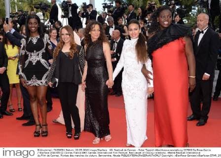 69. Festival de Cannes - Roter Teppich Abschlussveranstaltung 207963 De Rosa-Garcia Starface 2016-05-22 Cannes France 69th Cannes International Film Festival. Red carpet of Closing ceremony. 69eme Festival International du Film de Cannes. Montee des marches de cloture. Benyamina, Houda  Copyright: xDexRosa-Garciax xStarfacex STAR_207963_017