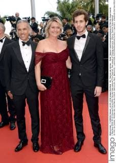 69. Festival de Cannes - Roter Teppich Abschlussveranstaltung 207963 De Rosa-Garcia Starface 2016-05-22 Cannes France 69th Cannes International Film Festival. Red carpet of Closing ceremony. 69eme Festival International du Film de Cannes. Montee des marches de cloture. Belmondo, Paul; Belmondo, Luana  Copyright: xDexRosa-Garciax xStarfacex STAR_207963_021