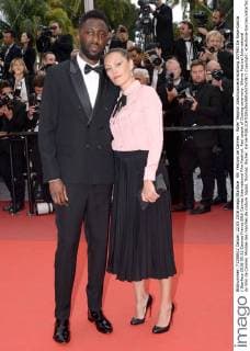 69. Festival de Cannes - Roter Teppich Abschlussveranstaltung 207963 De Rosa-Garcia Starface 2016-05-22 Cannes France 69th Cannes International Film Festival. Red carpet of Closing ceremony. 69eme Festival International du Film de Cannes. Montee des marches de cloture. Ngijol, Thomas; Rocher, Karole  Copyright: xDexRosa-Garciax xStarfacex STAR_207963_035