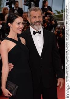 69. Festival de Cannes - Roter Teppich Abschlussveranstaltung 207963 De Rosa-Garcia Starface 2016-05-22 Cannes France 69th Cannes International Film Festival. Red carpet of Closing ceremony. 69eme Festival International du Film de Cannes. Montee des marches de cloture. Gibson, Mel; Ross, Rosalind  Copyright: xDexRosa-Garciax xStarfacex STAR_207963_064