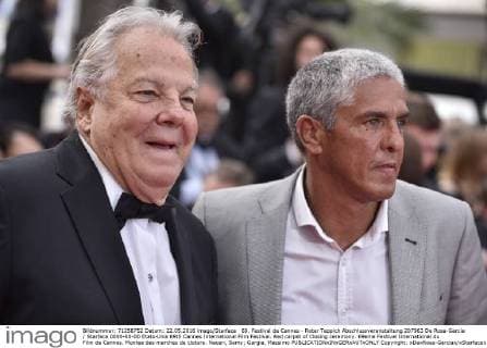 69. Festival de Cannes - Roter Teppich Abschlussveranstaltung 207963 De Rosa-Garcia Starface 0000-00-00 Etats-Unis 69th Cannes International Film Festival. Red carpet of Closing ceremony. 69eme Festival International du Film de Cannes. Montee des marches de cloture. Naceri, Samy; Gargia, Massimo  Copyright: xDexRosa-Garciax xStarfacex STAR_207963_102