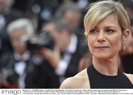 69. Festival de Cannes - Roter Teppich Abschlussveranstaltung 207963 De Rosa-Garcia Starface 0000-00-00 Etats-Unis 69th Cannes International Film Festival. Red carpet of Closing ceremony. 69eme Festival International du Film de Cannes. Montee des marches de cloture. Fois, Marina  Copyright: xDexRosa-Garciax xStarfacex STAR_207963_129