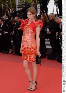 69. Festival de Cannes - Roter Teppich Abschlussveranstaltung 207963 De Rosa-Garcia Starface 0000-00-00 Etats-Unis 69th Cannes International Film Festival. Red carpet of Closing ceremony. 69eme Festival International du Film de Cannes. Montee des marches de cloture. Poesy, Clemence  Copyright: xDexRosa-Garciax xStarfacex STAR_207963_236