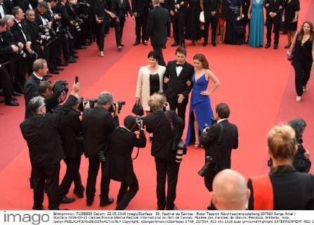 69. Festival de Cannes - Roter Teppich Abschlussveranstaltung 207964 Serge Arnal Starface 2016-05-22 Cannes France 69eme Festival International du Film de Cannes. Montee des marches de cloture. Mendoza, Brillante; Jose, Jaclyn  Copyright: xSergexArnalx xStarfacex STAR_207964_013