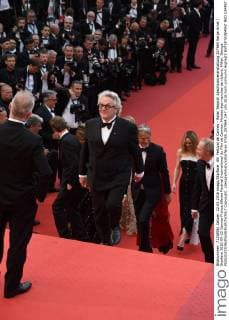 69. Festival de Cannes - Roter Teppich Abschlussveranstaltung 207964 Serge Arnal Starface 2016-05-22 Cannes France 69eme Festival International du Film de Cannes. Montee des marches de cloture. Miller, George  Copyright: xSergexArnalx xStarfacex STAR_207964_047
