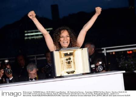 69. Festival de Cannes - Preisträger 207965 De Rosa-Garcia Starface 2016-05-22 France 69th Annual Cannes Film Festival. Awards. 69eme Festival International du film de Cannes. Photocall des Palmes . Camera d or. Benyamina, Houda  Copyright: xDexRosa-Garciax xStarfacex STAR_207965_083