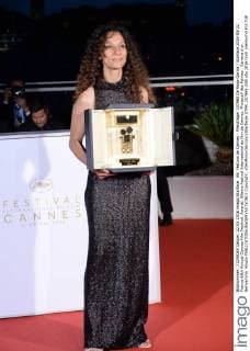 69. Festival de Cannes - Preisträger 207965 De Rosa-Garcia Starface 2016-05-22 France 69th Annual Cannes Film Festival. Awards. 69eme Festival International du film de Cannes. Photocall des Palmes . Camera d or. Benyamina, Houda  Copyright: xDexRosa-Garciax xStarfacex STAR_207965_088