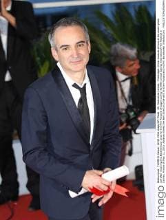 69. Festival de Cannes - Preisträger Olivier Assayas arrives at the award photo call after receiving the Best Director prize for the film Personal Shopper during the 69th annual Cannes International Film Festival in Cannes, France on May 22, 2016. Assayas shared the Best Director prize with Cristian Mungiu and his film Bacalaureat (Graduation) .  CAN20160522780 DAVIDxSILPA