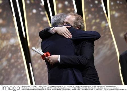 69. Festival de Cannes - Preisverleihung Olivier Assayas - 69. Internationales Filmfestival Cannes, Preisverleihung - 22 05 2016 LoicThebaud Panoramic 