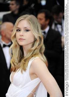 69. Festival de Cannes - Roter Teppich Abschlussveranstaltung Erin Moriarty - 69. Internationales Filmfestival Cannes, Roter Teppich Abschlussveranstaltung - 22 05 2016 LoicThebaud Panoramic 