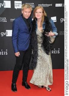 5 Jahre Deutscher Schauspielerpreis 2016 Robert Stadlober, Nina Petri Ankunft zu 5 jahre Deutscher Schauspielerpreis in Berlin, 20.05.2016