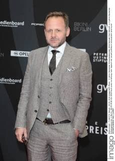 5 Jahre Deutscher Schauspielerpreis 2016 Samuel Finzi Ankunft zu 5 jahre Deutscher Schauspielerpreis in Berlin, 20.05.2016