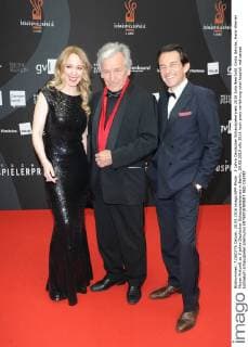 5 Jahre Deutscher Schauspielerpreis 2016 Julia Beerhold, Costa Gavras, Hans-Werner Meyer Ankunft zu 5 jahre Deutscher Schauspielerpreis in Berlin, 20.05.2016