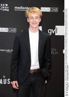 5 Jahre Deutscher Schauspielerpreis 2016 Louis Hofmann Ankunft zu 5 jahre Deutscher Schauspielerpreis in Berlin, 20.05.2016