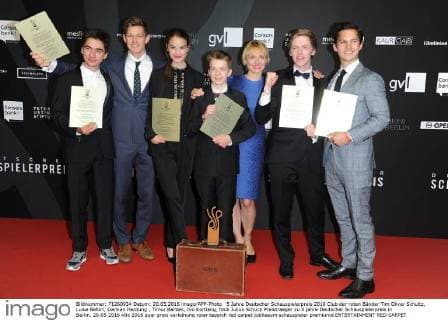 5 Jahre Deutscher Schauspielerpreis 2016 Club der roten Bänder Tim Oliver Schultz, Luise Befort, Damian Hardung , Timur Bartels, Ivo Kortlang, Nick Julius Schuck Preistraeger zu 5 jahre Deutscher Schauspielerpreis in Berlin, 20.05.2016