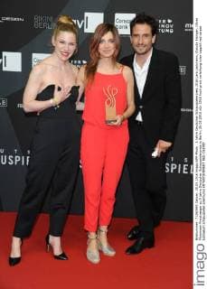 5 Jahre Deutscher Schauspielerpreis 2016 Lara Lackmann, Claudia Eisinger, Oliver Mommsen Preistraeger zu 5 jahre Deutscher Schauspielerpreis in Berlin, 20.05.2016
