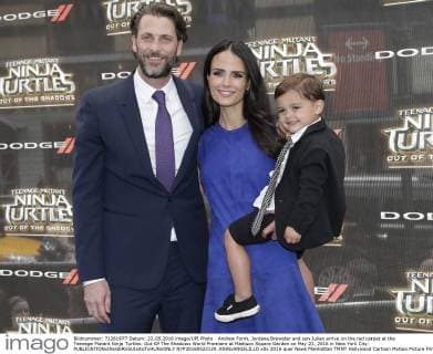 Andrew Form, Jordana Brewster and son Julian arrive on the red carpet at the Teenage Mutant Ninja Turtles: Out Of The Shadows World Premiere at Madison Square Garden on May 22, 2016 in New York City.  NYP20160522120 JOHNxANGELILLO